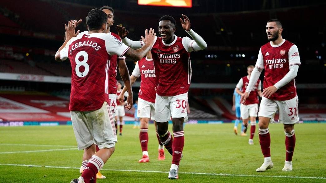 arsenal-nguoc-dong-thang-west-ham-thierry-henry-quay-lai-om-bukayo-saka