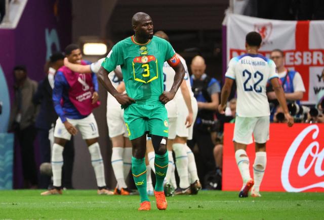 khong-the-giup-senegal-tao-nen-ky-tich-world-cup-koulibaly-bat-khoc-loi-la-do-toi