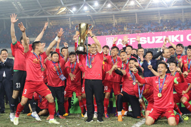 ve-aff-cup-cua-viet-nam-tren-san-nha-ban-cham