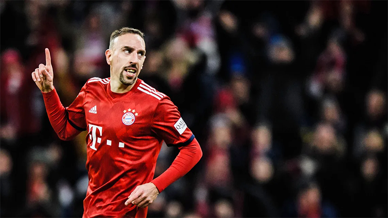 nhung-so-7-huyen-thoai-cua-bong-da-the-gioi-franck-ribery