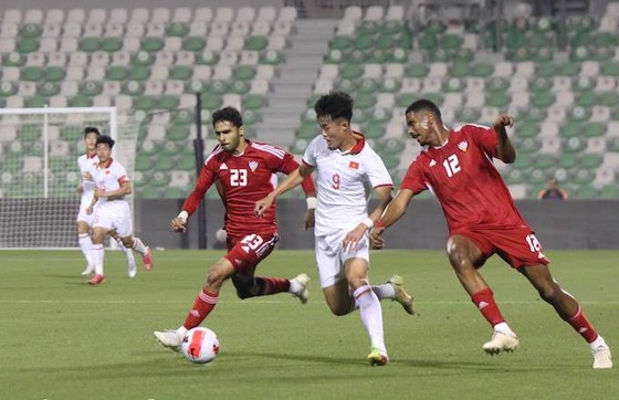 thua-tham-iraq-va-uae-u23-viet-nam-bi-bao-trung-quoc-che-tham-bai