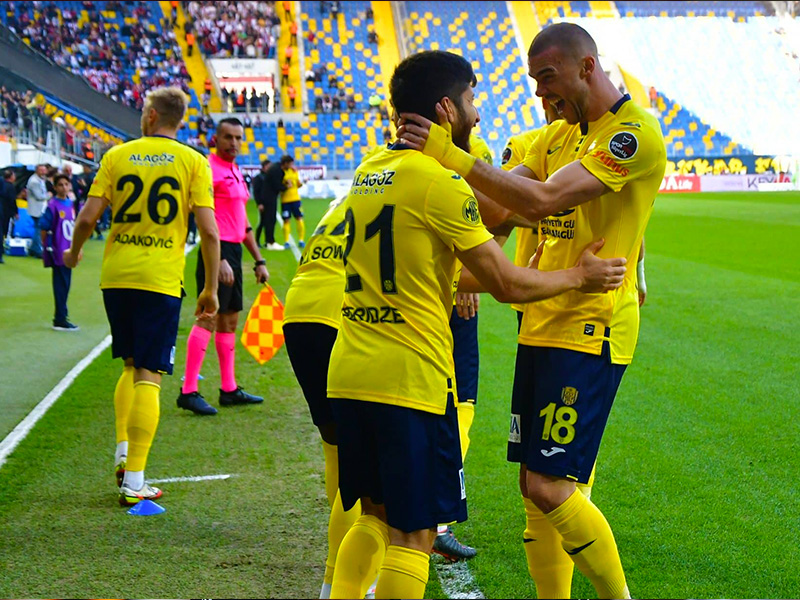 Soi kèo Ankaragucu vs Hatayspor lúc 0h00 ngày 22/12/2023