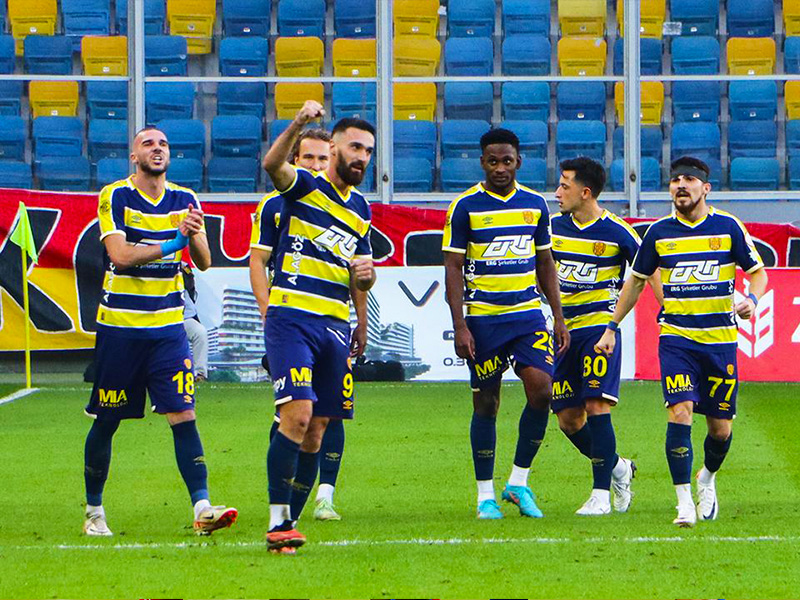 Soi kèo Pendikspor vs Ankaragucu lúc 0h00 ngày 26/12/2023