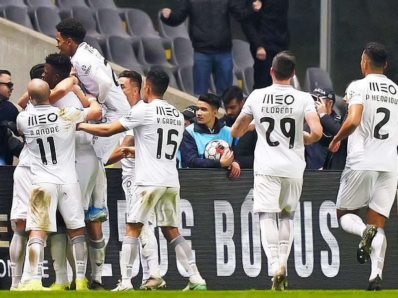 Soi kèo Guimaraes vs Penafiel lúc 3h15 ngày 12/1/2024