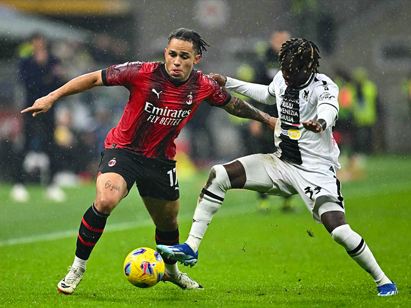 Soi kèo Udinese vs Milan lúc 2h45 ngày 21/1/2024