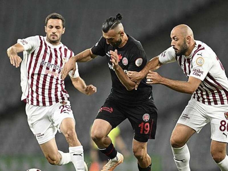 Soi kèo Hatayspor vs Karagumruk lúc 21h00 ngày 2/2/2024