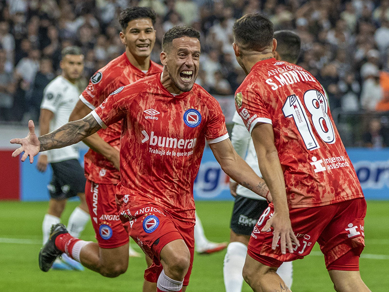 Soi kèo Argentinos Juniors vs Rivadavia lúc 5h30 ngày 21/2/2024