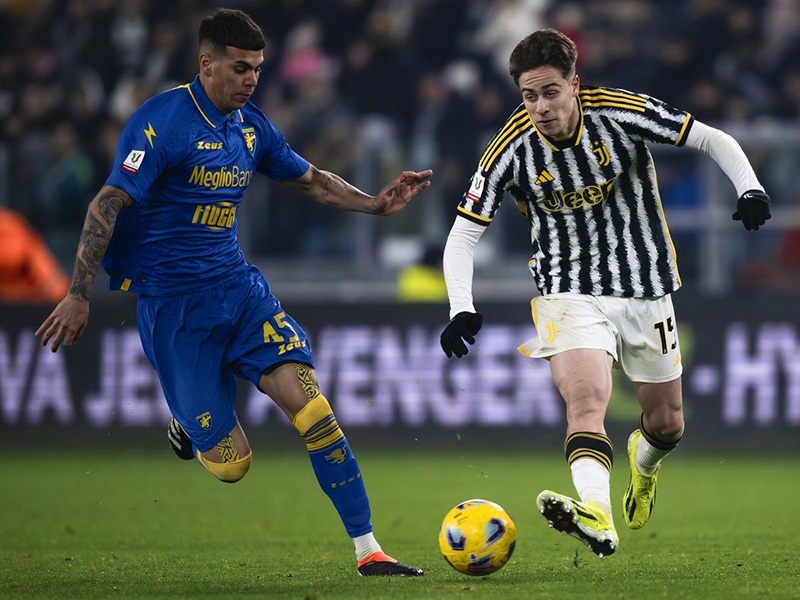 Soi kèo Juventus vs Frosinone lúc 18h30 ngày 25/2/2024