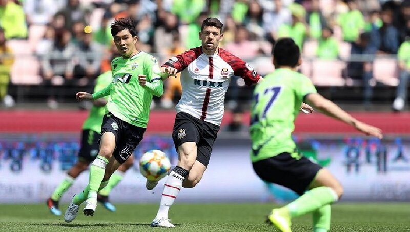 Soi kèo Jeonbuk vs Pohang Steelers lúc 17h00 ngày 14/2/2024