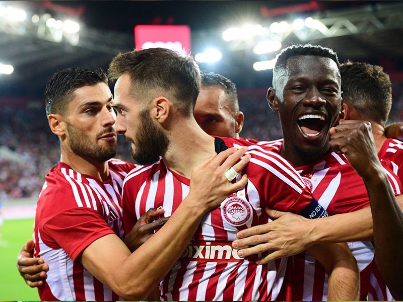 Soi kèo Olympiakos vs Ferencvaros lúc 0h45 ngày 16/2/2024