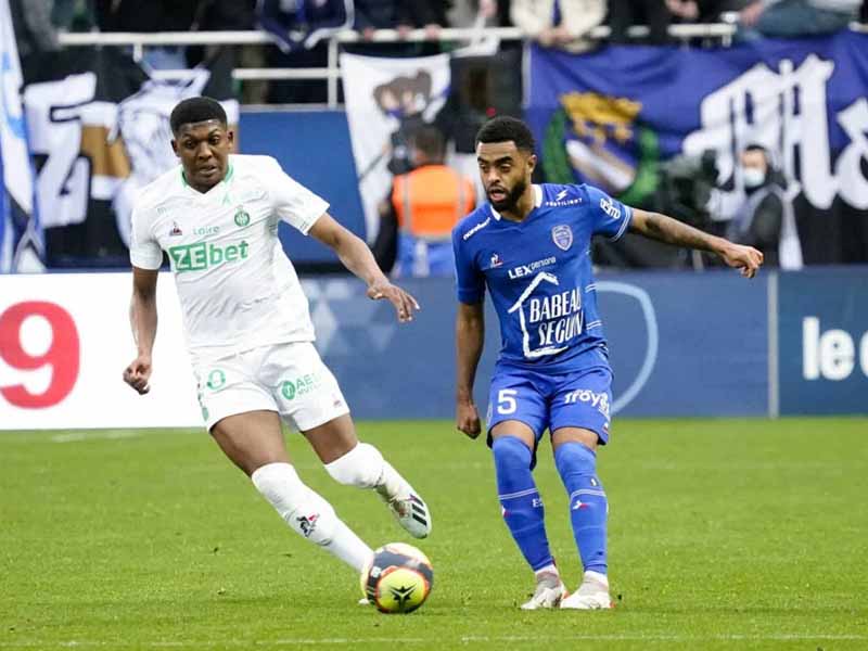 Soi kèo Saint Etienne vs Troyes lúc 2h45 ngày 13/2/2024