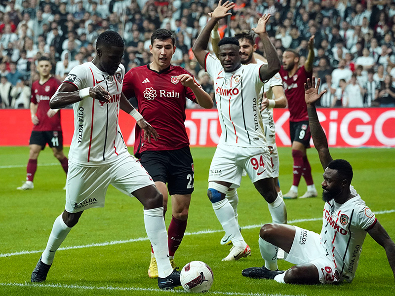 Soi kèo Gaziantep vs Besiktas lúc 0h30 ngày 12/3/2024