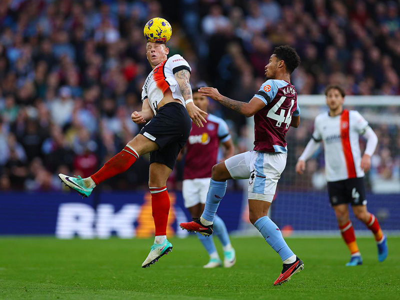 Soi kèo Luton vs Aston Villa lúc 0h30 ngày 3/3/2024