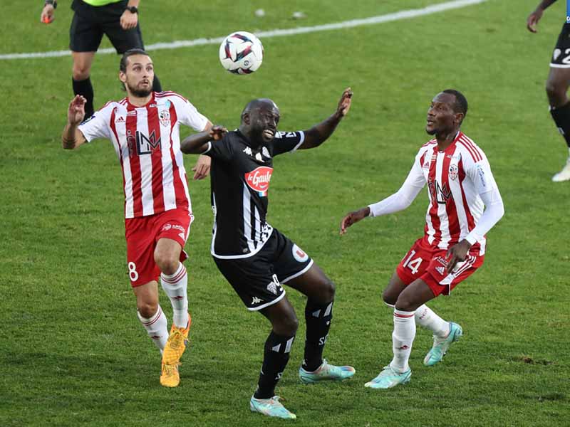 Soi kèo Angers vs Ajaccio lúc 2h45 ngày 5/3/2024