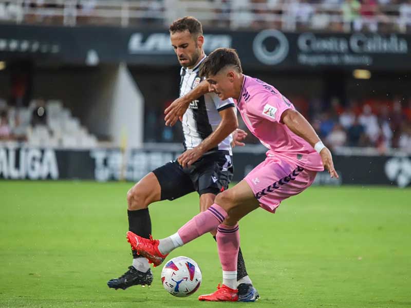 Soi kèo Eldense vs Cartagena lúc 2h30 ngày 16/3/2024