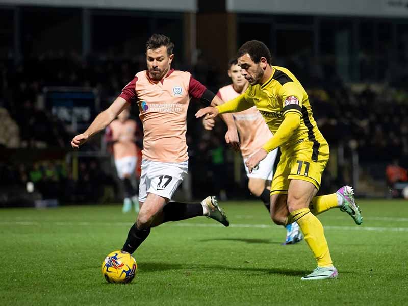 Soi kèo Portsmouth vs Burton lúc 2h45 ngày 13/3/2024