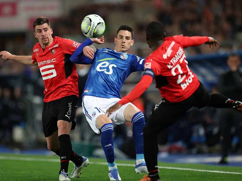 Soi kèo Strasbourg vs Rennes lúc 22h05 ngày 31/3/2024