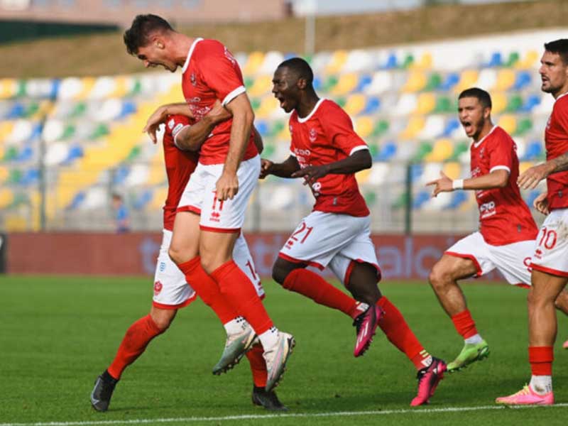 Soi kèo Triestina vs Alessandria lúc 22h15 ngày 26/3/2024