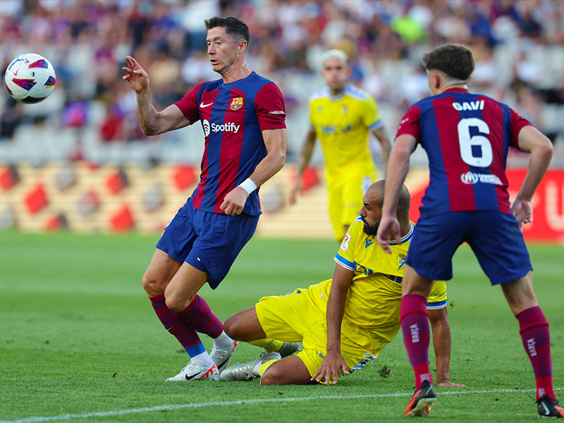 Soi kèo Cadiz vs Barcelona lúc 2h00 ngày 14/4/2024