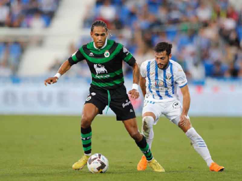 Soi kèo Andorra vs Racing Santander lúc 1h30 ngày 27/4/2024