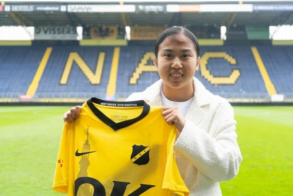 Eva Nguyen vừa ký hợp đồng với CLB NAC Breda