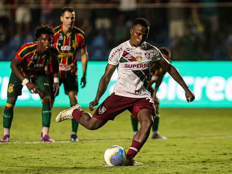 Soi kèo Fluminense vs Sampaio Correa lúc 5h00 ngày 23/5/2024