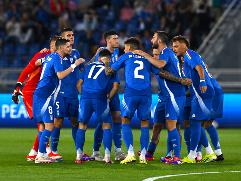 Soi kèo Italia vs Albania lúc 2h00 ngày 16/6/2024