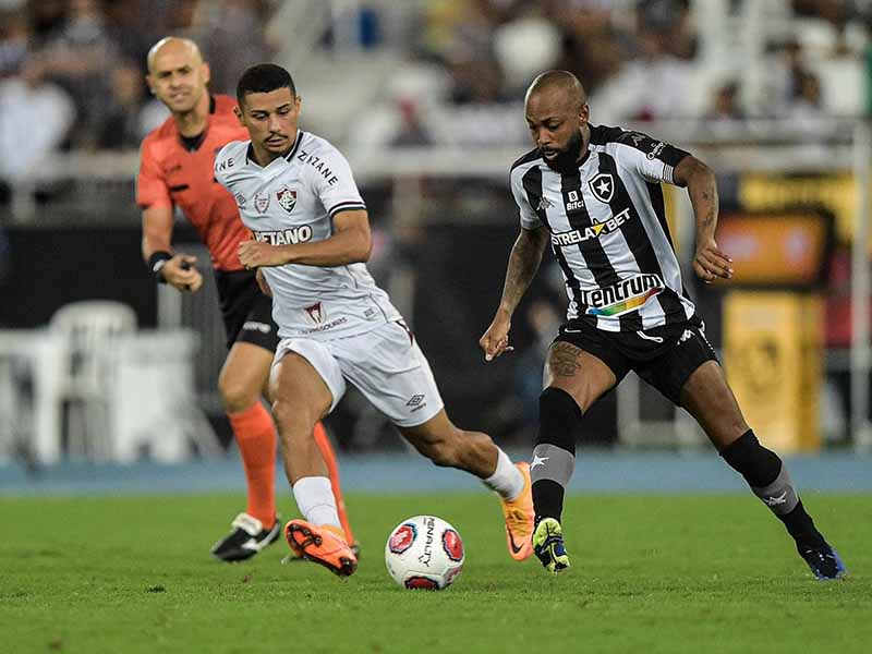 Soi kèo Botafogo vs Fluminense lúc 6h00 ngày 12/6/2024