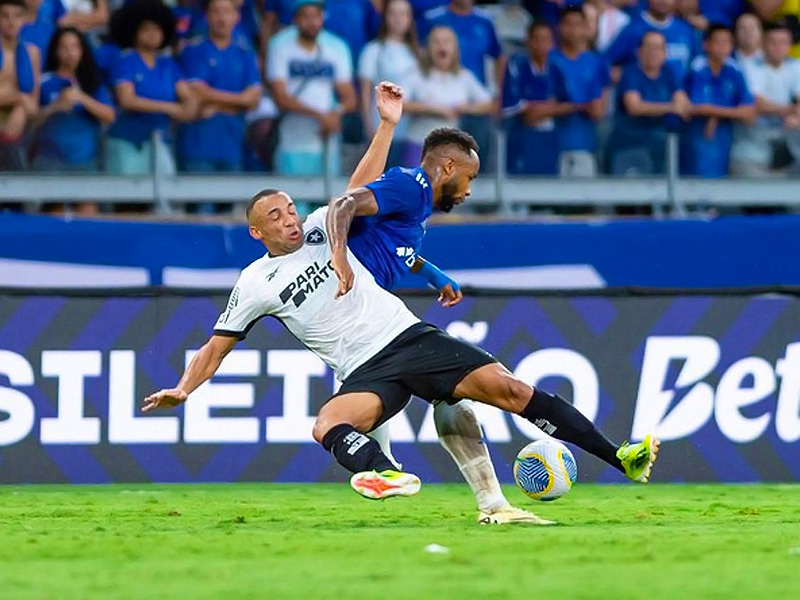 Soi kèo Botafogo vs Cruzeiro lúc 7h30 ngày 28/7/2024