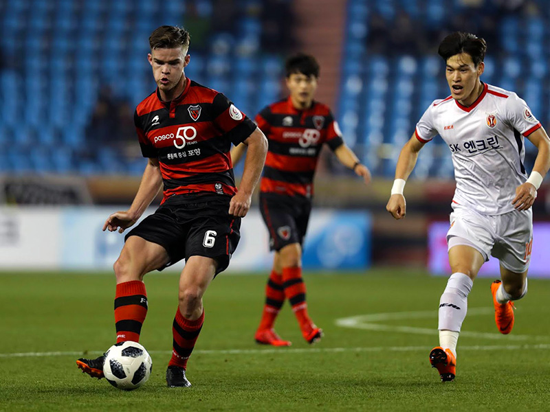 Soi kèo Jeju vs Pohang Steelers lúc 17h30 ngày 13/7/2024