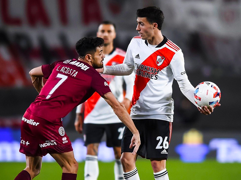 Soi kèo River Plate vs Lanus lúc 1h00 ngày 22/7/2024