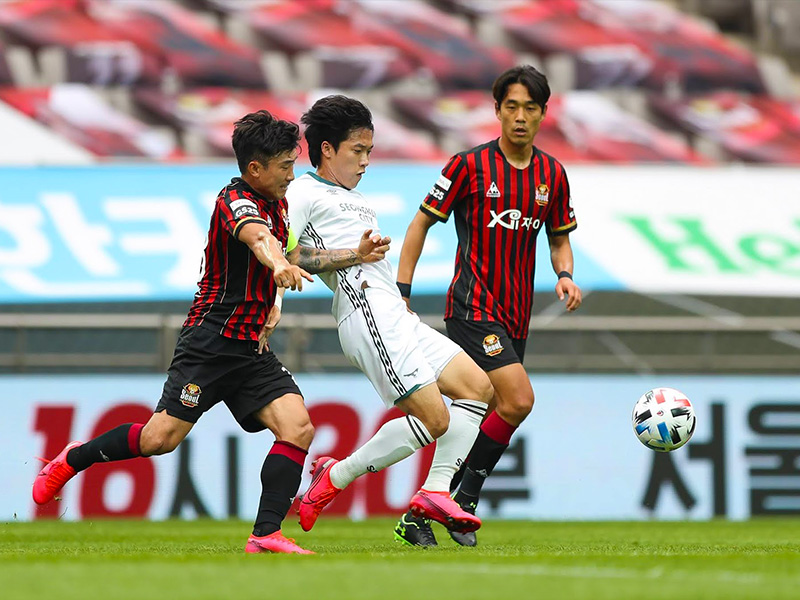 Soi kèo Ulsan vs Seoul lúc 17h00 ngày 13/7/2024