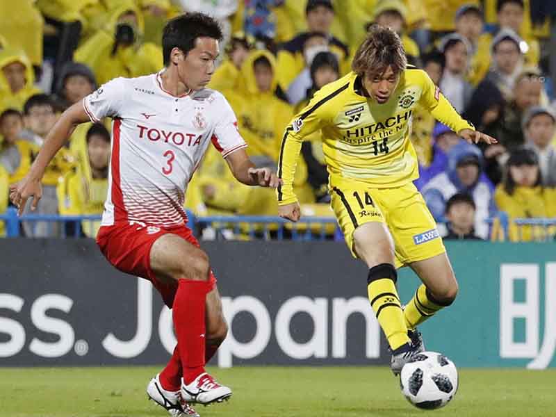 Soi kèo Nagoya Grampus vs Kashiwa Reysol lúc 16h00 ngày 14/7/2024