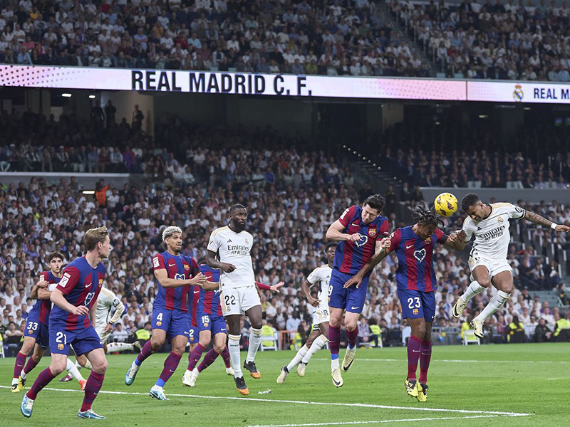 Soi kèo Barcelona vs Real Madrid lúc 6h00 ngày 4/8/2024