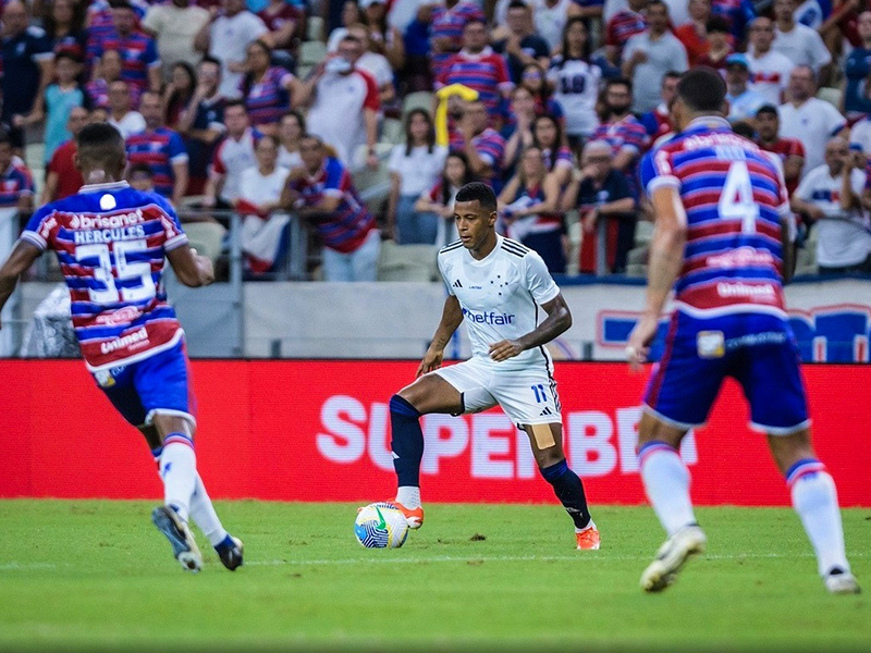 Soi kèo Cruzeiro vs Fortaleza lúc 7h00 ngày 6/8/2024