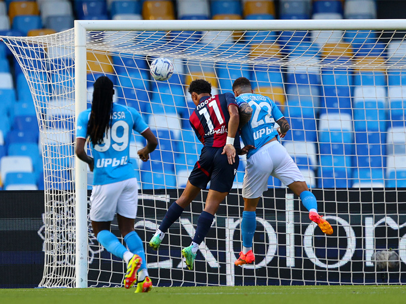 Soi kèo Napoli vs Bologna lúc 1h45 ngày 26/8/2024