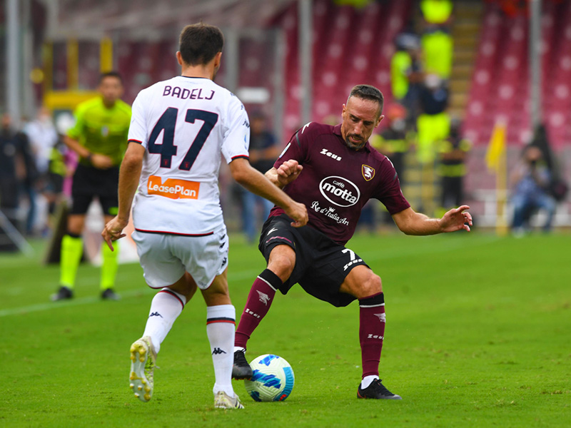 Soi kèo Salernitana vs Spezia lúc 1h45 ngày 13/8/2024