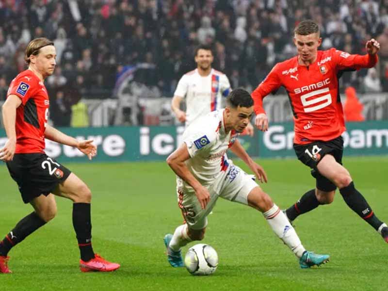 Soi kèo Rennes vs Lyon lúc 1h45 ngày 19/8/2024