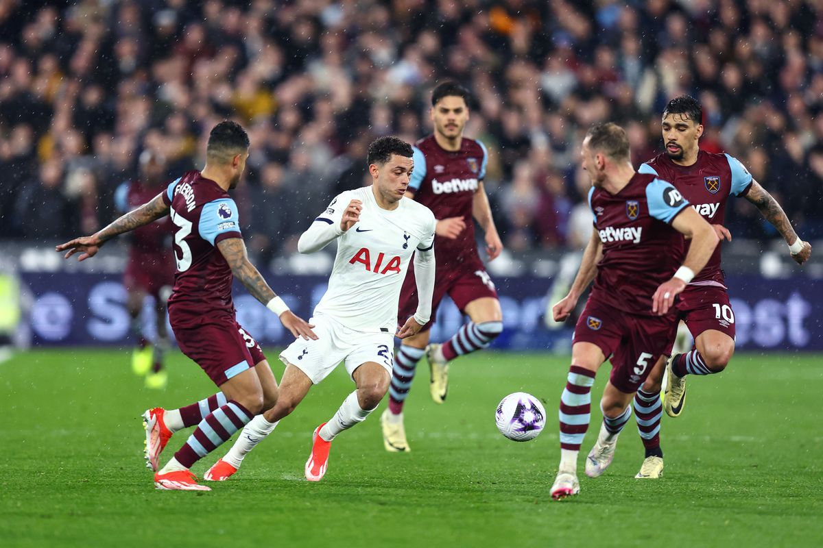 Soi kèo Tottenham vs West Ham ngày 19/10